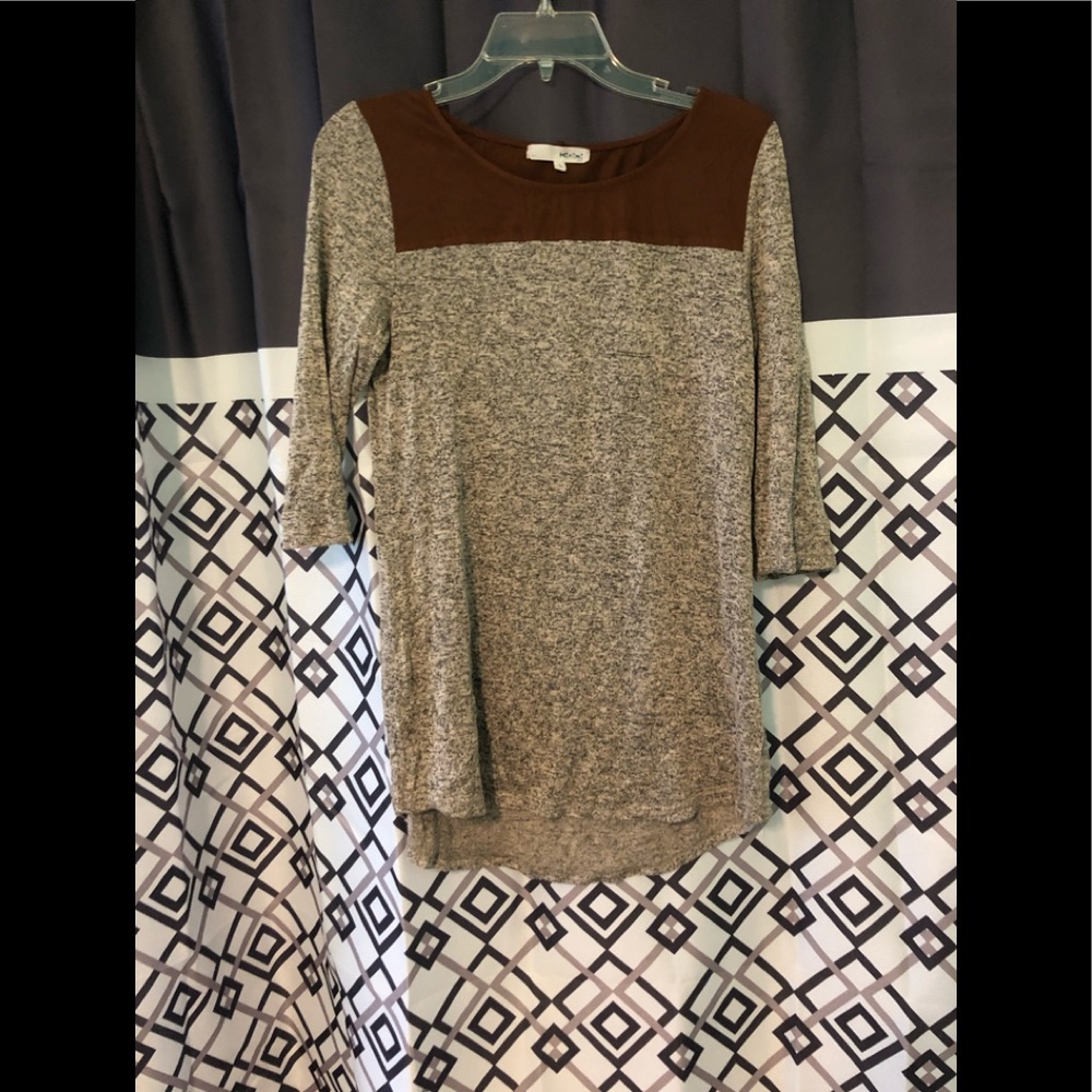 Maternity shirt size Large